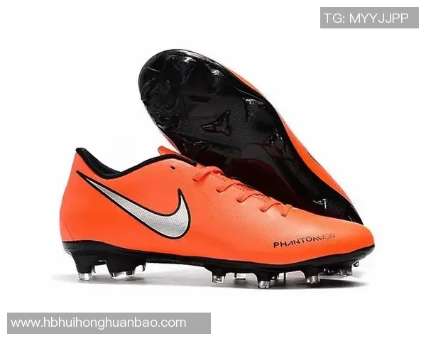 耐克暗煞1足球鞋助力球星突破极限，领跑赛场巅峰表现